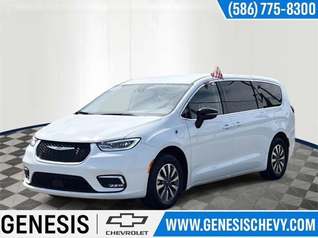 2024 Chrysler Pacifica Hybrid