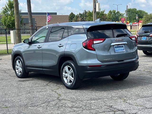 Photo of 2022 Crimson Metallic Chevrolet Trailblazer