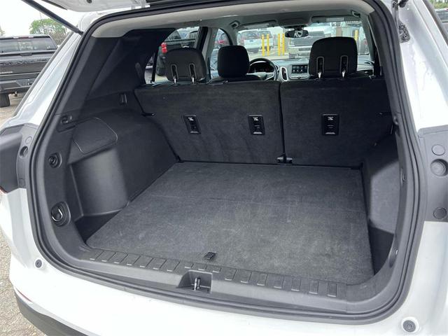 Photo of 2019 Summit White Chevrolet Equinox