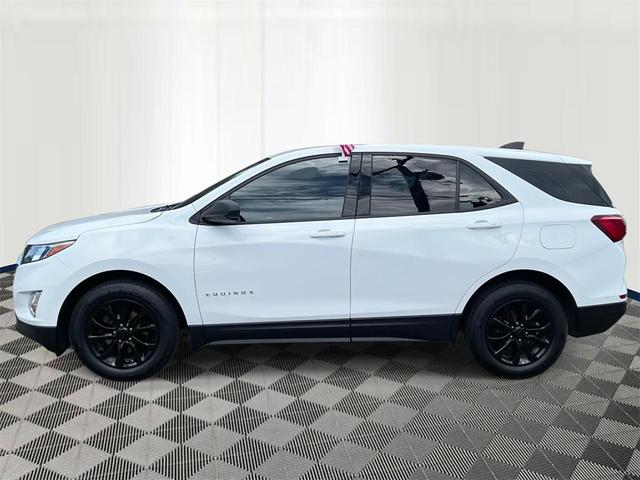 Photo of 2019 Summit White Chevrolet Equinox