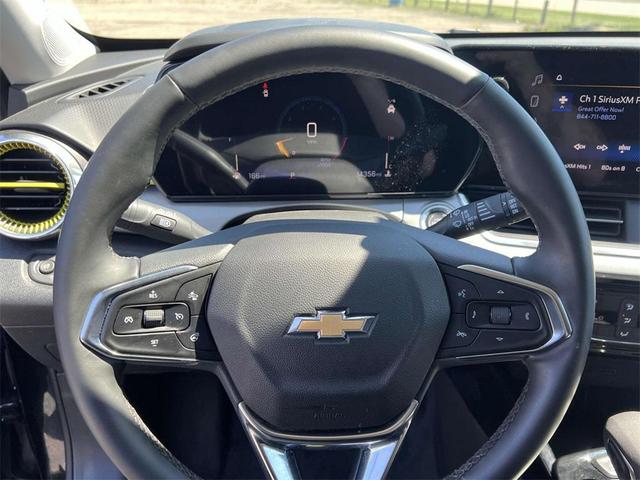 Photo of 2025 Mosaic Black Metallic Chevrolet Trax