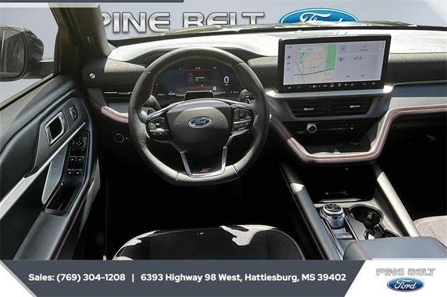 Photo of 2025 AGATE BLACK METALLIC Ford Explorer