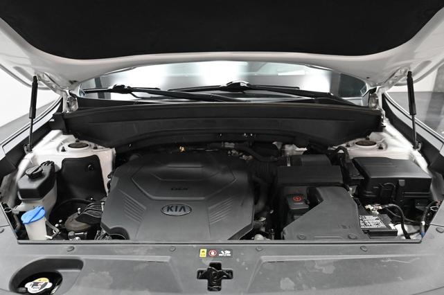 Photo of 2021 Snow White Pearl Kia Telluride
