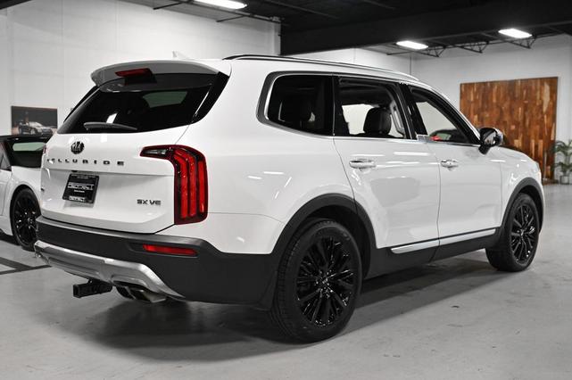 Photo of 2021 Snow White Pearl Kia Telluride