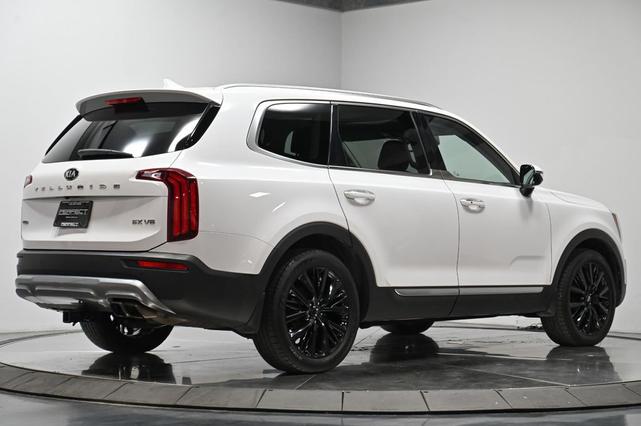 Photo of 2021 Snow White Pearl Kia Telluride