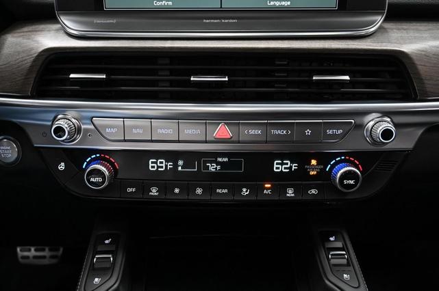 Photo of 2021 Snow White Pearl Kia Telluride