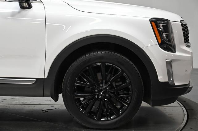 Photo of 2021 Snow White Pearl Kia Telluride