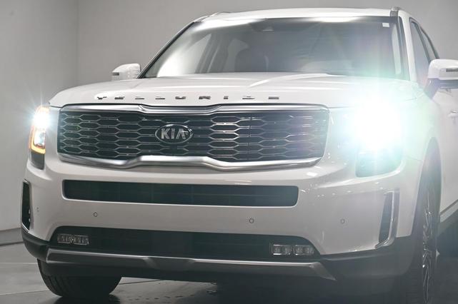 Photo of 2021 Snow White Pearl Kia Telluride