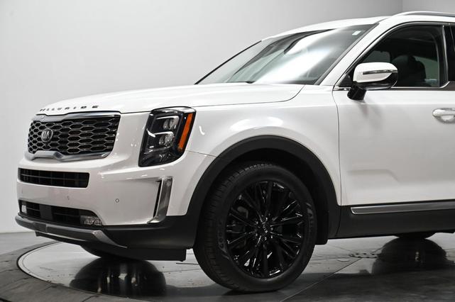 Photo of 2021 Snow White Pearl Kia Telluride