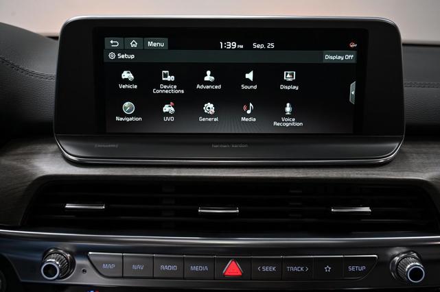 Photo of 2021 Snow White Pearl Kia Telluride