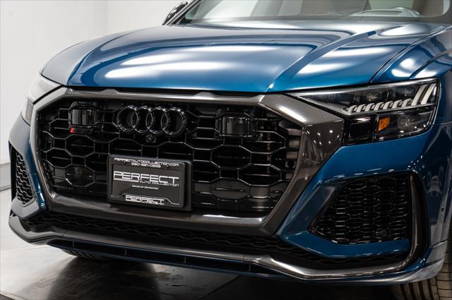 Photo of 2021 Galaxy Blue Metallic Audi RS Q8