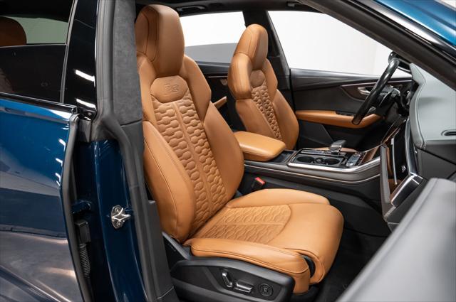 Photo of 2021 Galaxy Blue Metallic Audi RS Q8