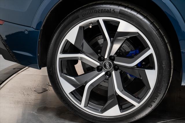 Photo of 2021 Galaxy Blue Metallic Audi RS Q8