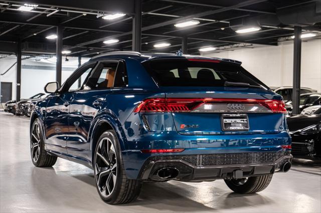 Photo of 2021 Galaxy Blue Metallic Audi RS Q8