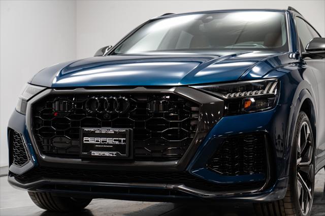 Photo of 2021 Galaxy Blue Metallic Audi RS Q8