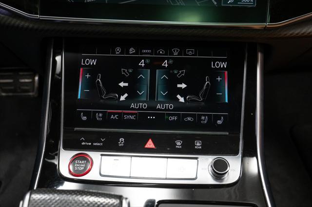 Photo of 2021 Galaxy Blue Metallic Audi RS Q8