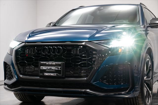 Photo of 2021 Galaxy Blue Metallic Audi RS Q8