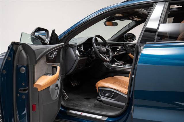 Photo of 2021 Galaxy Blue Metallic Audi RS Q8