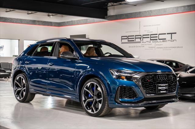 Photo of 2021 Galaxy Blue Metallic Audi RS Q8