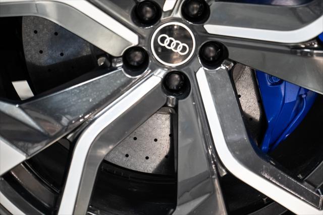 Photo of 2021 Galaxy Blue Metallic Audi RS Q8