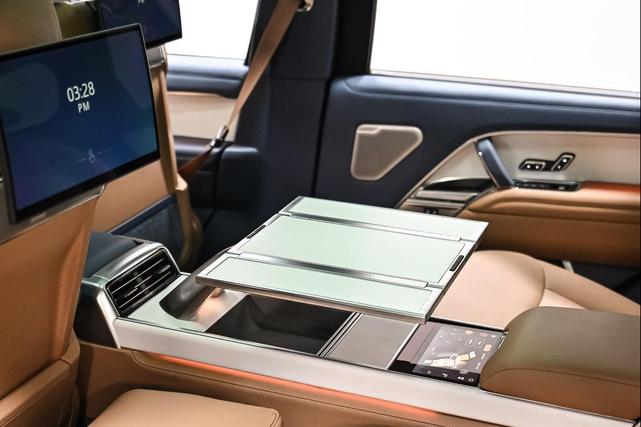 Photo of 2023 Satin Bronze Land Rover Range Rover