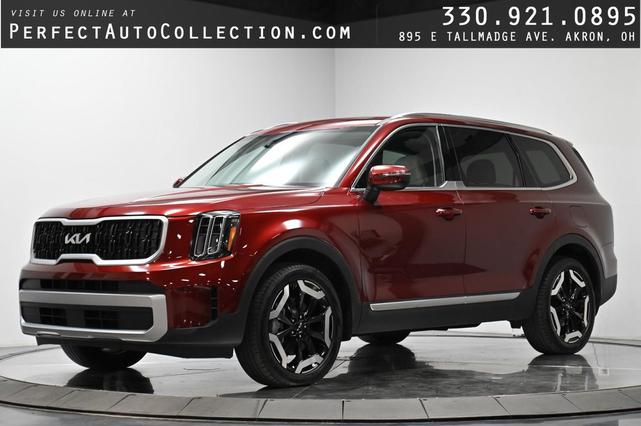 Photo of 2023 Dawning Red Kia Telluride