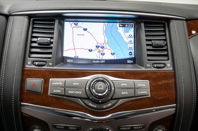 Photo of 2019 Liquid Platinum INFINITI QX80