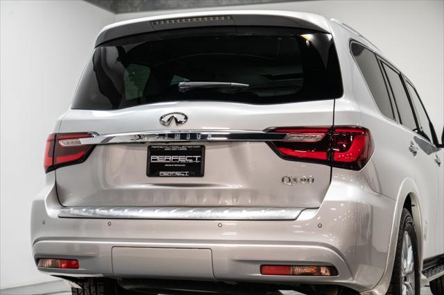 Photo of 2019 Liquid Platinum INFINITI QX80