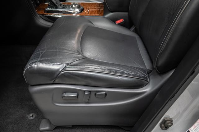 Photo of 2019 Liquid Platinum INFINITI QX80