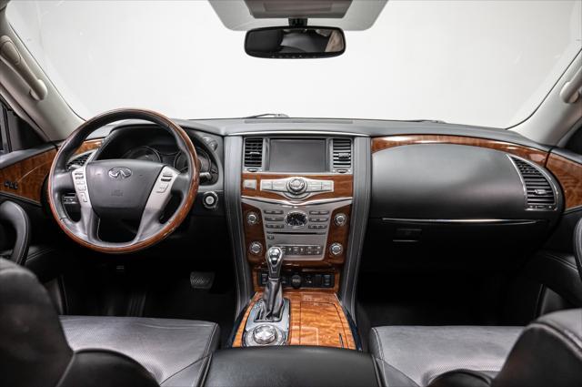 Photo of 2019 Liquid Platinum INFINITI QX80