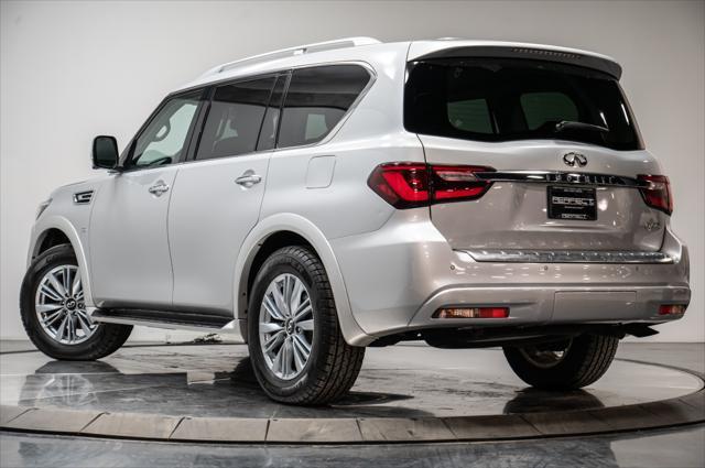 Photo of 2019 Liquid Platinum INFINITI QX80