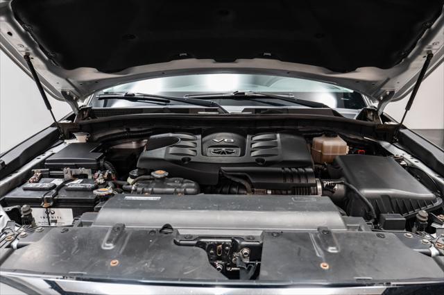 Photo of 2019 Liquid Platinum INFINITI QX80