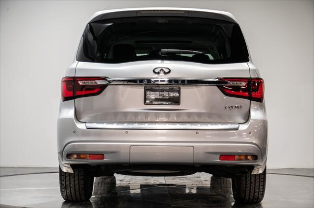 Photo of 2019 Liquid Platinum INFINITI QX80