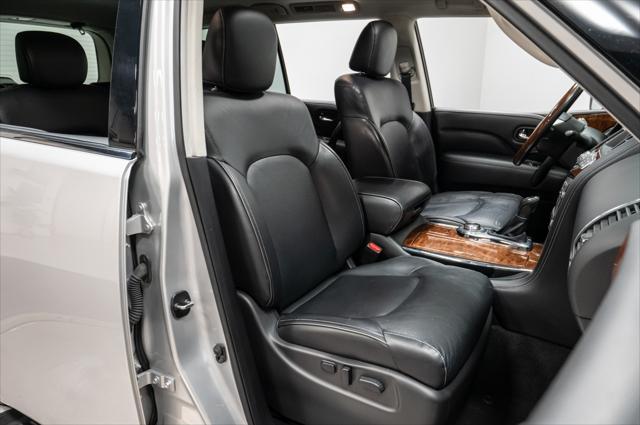 Photo of 2019 Liquid Platinum INFINITI QX80