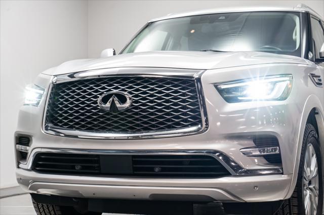 Photo of 2019 Liquid Platinum INFINITI QX80