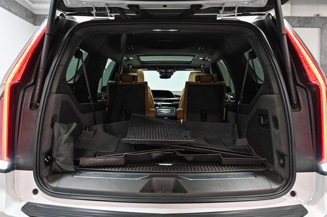 Photo of 2023 Crystal White Tricoat Cadillac Escalade ESV