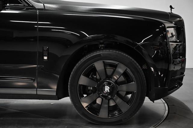 Photo of 2019 Black Diamond/ Gray Two Tone Rolls-Royce Cullinan