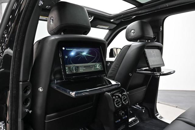 Photo of 2019 Black Diamond/ Gray Two Tone Rolls-Royce Cullinan