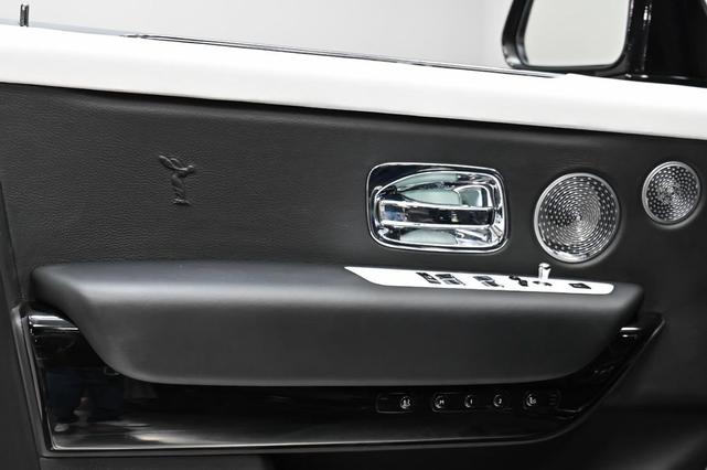 Photo of 2019 Black Diamond/ Gray Two Tone Rolls-Royce Cullinan