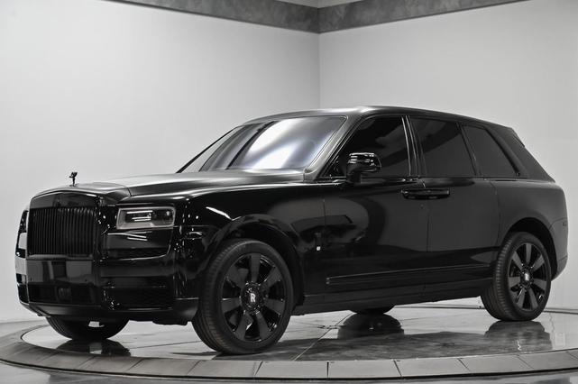 Photo of 2019 Black Diamond/ Gray Two Tone Rolls-Royce Cullinan