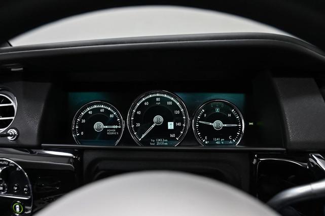 Photo of 2019 Black Diamond/ Gray Two Tone Rolls-Royce Cullinan