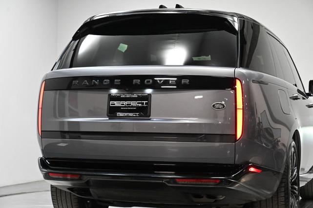 Photo of 2023 Eiger Grey Metallic Land Rover Range Rover