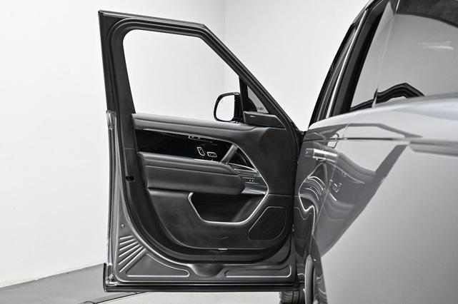 Photo of 2023 Eiger Grey Metallic Land Rover Range Rover
