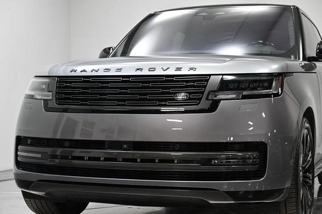 Photo of 2023 Eiger Grey Metallic Land Rover Range Rover