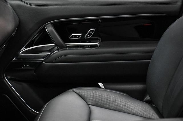 Photo of 2023 Eiger Grey Metallic Land Rover Range Rover