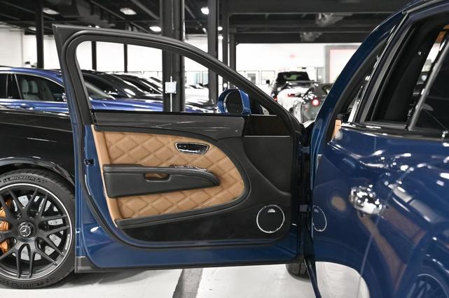 Photo of 2016 Marlin Blue Bentley Mulsanne