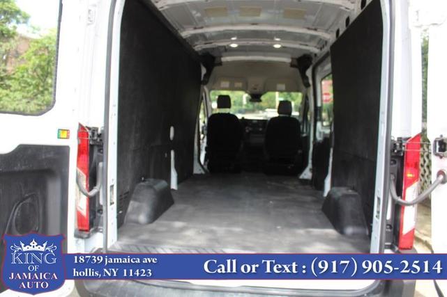 Photo of 2023 White Ford Transit-250