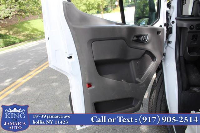 Photo of 2023 White Ford Transit-250