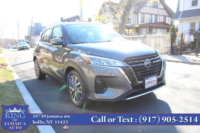 Photo of 2021 Gray Nissan Kicks