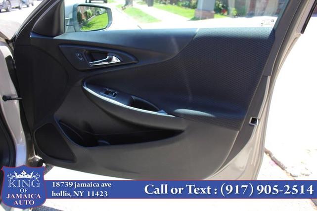 Photo of 2022 Gray Chevrolet Malibu